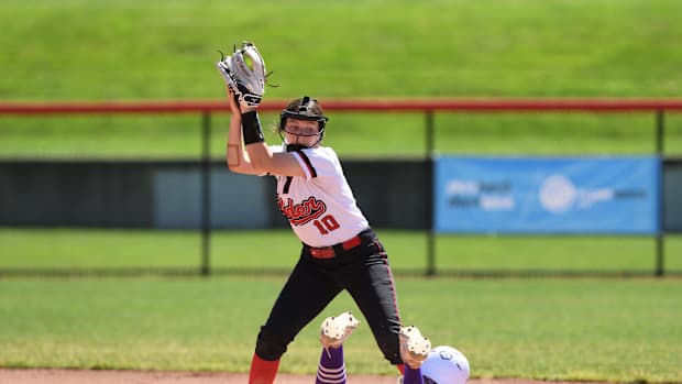 Triway Alder Softball Jeff Harwell5